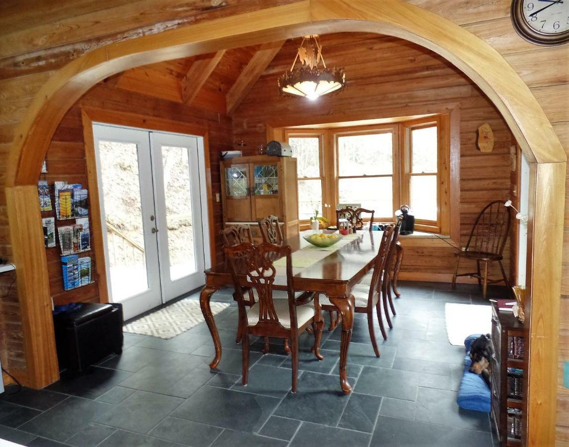 Creekside Paradise Bed And Breakfast Robbinsville Eksteriør billede